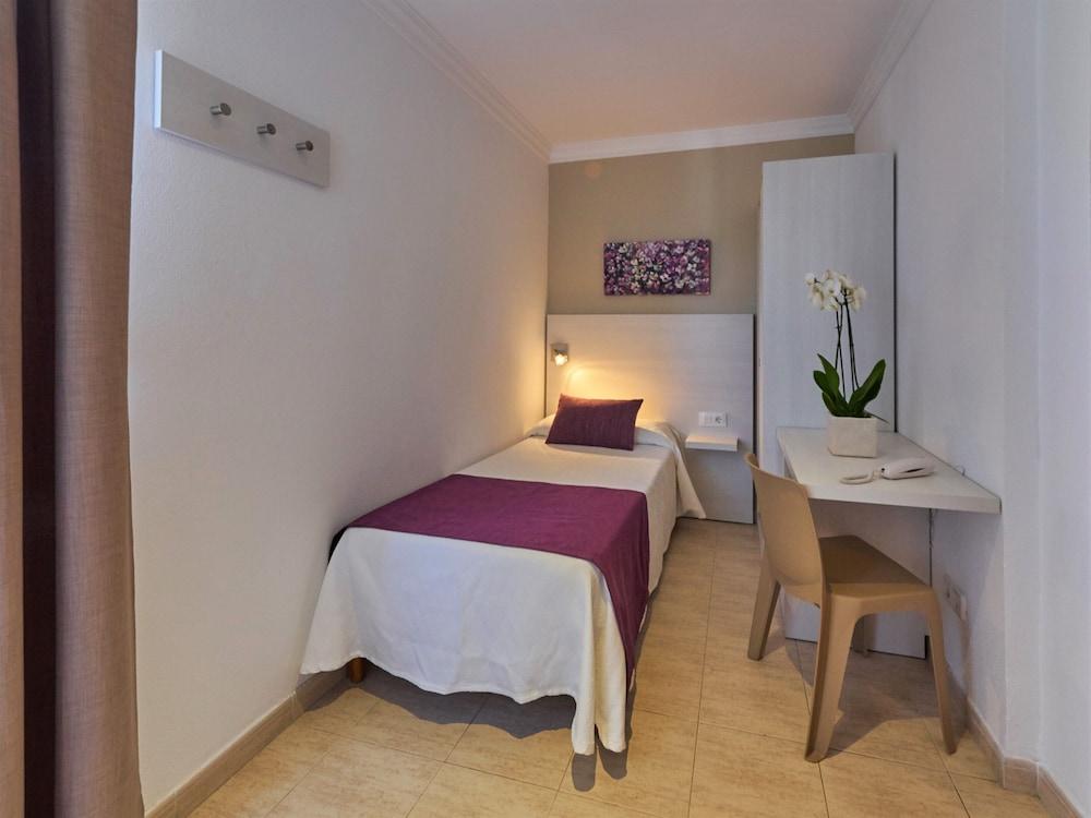 Flor Los Almendros Hotel Peguera Ngoại thất bức ảnh